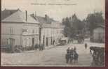 55....MEUSE..REVIGNY...PLACE DE LA GARE ET PASSAGE A NIVEAU....... ECRITE....‹(•¿•)› - Revigny Sur Ornain