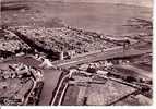 AIGUES MORTES -   Vue Générale Aérienne Sur La Cité - Ses Remparts, Les Salines, Le Canal -  N° 1 A - Aigues-Mortes