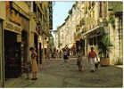 Carte Postale 83 De Draguignan - Le Quartier Piétonnier, Et Ses Commrces, Au Coeur De La Ville - Draguignan