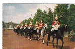 CP - HORSE GUARDS - LONDON - A DETACHMENT OF THE HORSE GUARDS IN THE MAIL WITH BUCKINGHAM PALACE IN THE BACKGROUND - 760 - Buckingham Palace