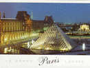 Francia - Parigi Il Louvre  - Cartolina  Viaggiata 2.01.2004 (con Francobollo) X Novara (Italia) - Louvre