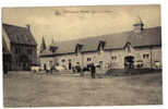 4211 -  Maredsous - Abbaye - Cour De La Ferme - Anhee