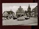 14381 Brilon Markt Mit Rathaus Und Probsteikirche édit.wehling Belle Cpsm Auto Wagen , Fiat 500 ,coccinelle - Brilon