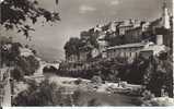 84 - VAISON-la-ROMAINE - Vue Sur Le Pont Romain, La Ville Médiévale Et Le Beffroi - Semi Moderne Petit Format - Vaison La Romaine