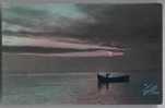 Fishing BOAT In Sea. Old And Vintage Postcard - Pesca