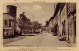 CPA De Grigny ( Rhône 69): Intérieur Du Village Et Place Jean Jaurès. - Grigny