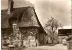 Normandie. Les Toits De Chaume Aux Couleurs De Lavande - Sonstige & Ohne Zuordnung