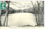 76. FORGE-LES-EAUX. ETABLISSEMENT THERMAL. VUE DU LAC. - Forges Les Eaux