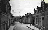 ECOMMOY - Rue Du Général Leclerc Et La Gare - Ecommoy