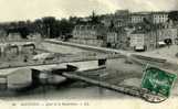 MAYENNE Quai De La Republique Charette Traversant Le Pont - Mayenne