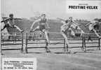 SPORT - STADE PERSHING - CHAMPIONNATS DE FRANCE SCOLAIRES ET UNIVERSITAIRES D'ATHLETISME - UN PASSAGE DU 110m. HAIES - Atletiek