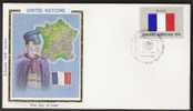 S886.-.U.N. / O.N.U - SILK COVER-  FRANCE  // FRANCIA FLAG- BEAUTIFUL COVER. - Enveloppes