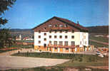 CARTE POSTALE DE MOUTHE - CENTRE ACCUEIL PUPILLES ENSEIGNEMENT PUBLIC - CLASSES DE NEIGE ET VERTES - Mouthe