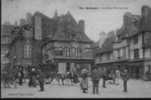 QUIMPER La Place Terre Au Duc Trés Belle Cpa Animée Ayant Voyagée En 1915 Col Villard Bel état Voir Scans - Islandia