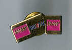 {48815} Pin's " Tac O Tac ( Rose ) " , TBE . - Juegos