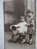 Carte Photo Epaisse F. Alonso Barcelona Enfants Avec Chien St Bernard En Peluche A Roulette - Jeux Et Jouets