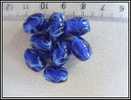 Lot De 2 Perles à La Lampe Ovales Bleu Cobalt Et Blanc Environ 9x13mm - Parels