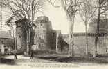 Chateaubriant  Ruines De La Porte Du Donjon Des Tours    Animée - Châteaubriant