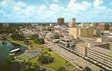 A VIEW OF THE LAKE EOLA BANDSHELL AND DOWNTOWN ORLANDO . FLORIDA . - Orlando