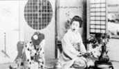 Kobe Girls Preparing Tea - Kobe