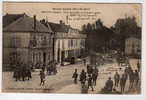 55  REVIGNY   Place De La Gare   Grosse Animation   Commerces - Revigny Sur Ornain