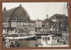 Kiel, Alter Fischereihafen Von Der Fischmalle Und Der Kieler Schloss Im Hintergrund - Kiel