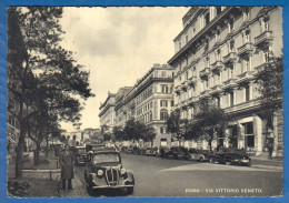 Italien; Roma; Via Vittorio Veneto; Auto; 1950 - Lugares Y Plazas