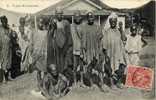 Scènes Et Types - Hommes - Types Kouroussah, Personnages En Costume Tribal - Guinée Française