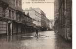 CRUE DE LA SEINE PARIS Rue Saint Dominique 28 Janvier 1910 Cpa Animée - Inondations