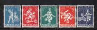 PD7 - OLANDA , Unificato N. 696/700  Pro Infanzia  *** - Unused Stamps