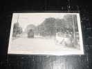 NEUILLY-PLAISANCE LE SQUARE DE PLAISANCE - VOITURE + TRAMWAY - 93 SEINE SAINT DENIS - Carte Postale De France - Neuilly Plaisance