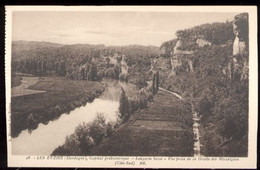 CPA Neuve 24 LES EYZIES Laugerie Basse Vue Prise De La Grotte Des Missalgues Côté Sud - Les Eyzies