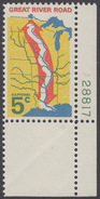 !a! USA Sc# 1319 MNH SINGLE From Lower Right Corner W/ Plate-# 28817 (w/crease) - Great River Road - Nuovi
