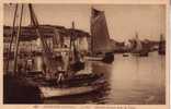Old France Postcard / Carte Ancienne De Audierne - Audierne