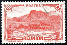 Réunion Obl. N° 136 - Vue -> Salazie, Mare Aux Poules D'eau Et Piton D'Auchain 50c Rouge - Used Stamps