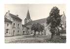 9   -    Charroux   -   Place De L'Eglise - Charroux