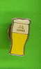 PINs - BADGE - VERRE DE BIÈRE SERNIA - - Bier