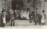 LE DORAT (87) OSTENTIONS 1904 AUTORITES ATTENDANT LES COMMUNES A LA PORTE DE L´EGLISE - Le Dorat