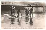 75 - Inondations De PARIS, Janvier 1910 - BERCY- Pont P. L. M. - POMPIERS Sauveteurs - Bombero