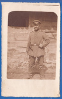 Militaria; Soldat Mit Pistole; Privat-Foto-AK - War 1914-18