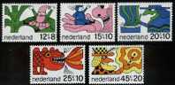 NEDERLAND 1968 MNH Stamp(s) Fairy Tales 912-916 #247 - Nuovi