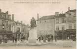 55 LIGNY PLACE NATIONALE ET STATUE - Ligny En Barrois