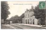 17 - MONTENDRE  -  La Gare ( Vue Intérieure) - Train Prêt Au Départ - Montendre