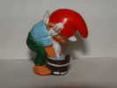 KINDER - Les Nains Font Leur Toilette - Saubermann - Figurine Sans Bpz * - Figuren