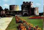 CPSM.  GISORS. JARDINS DU CHATEAU ET LA TOUR DU PRISONNIER. - Gisors