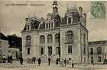 249 - MALESHERBES - Hotel De Ville, Belle Animation - Malesherbes