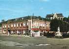 Poix - Hôtel Du Cardinal Et L'Eglise - Souillac