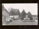 25249 St Fargeau Le Monument Aux Morts édit.berthaud Hôtel Restaurant De La Boule D'or Auto Renault Juva4 & 4CV - Saint Fargeau