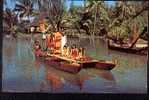 HAWAIIAN BOAT AND COSTUMES.-POLYNESIAN CULTURAL CENTER.- LAIE. - Autres & Non Classés