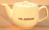 THEIERE THE DE L'ELEPHANT ( EN FAIENCE ) - Teapots